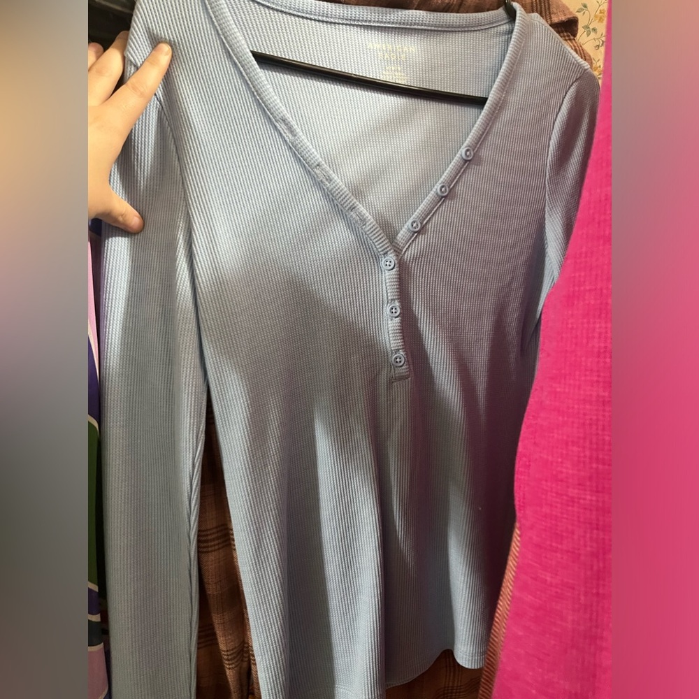 American Eagle Tops - Light Blue & Hot Pink — SIZE: BOTH Medium